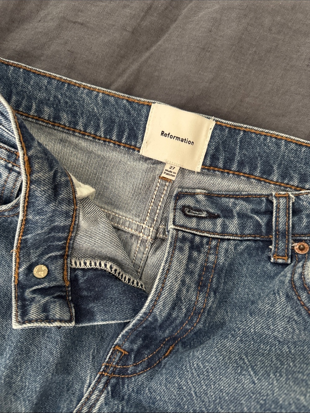 Reformation Luca Stretch Low Rise Slim Straight Cropped Jeans